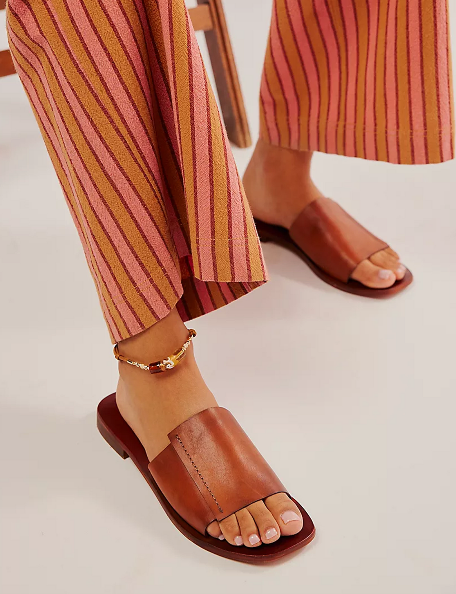 Verona Slide Sandal, Tan