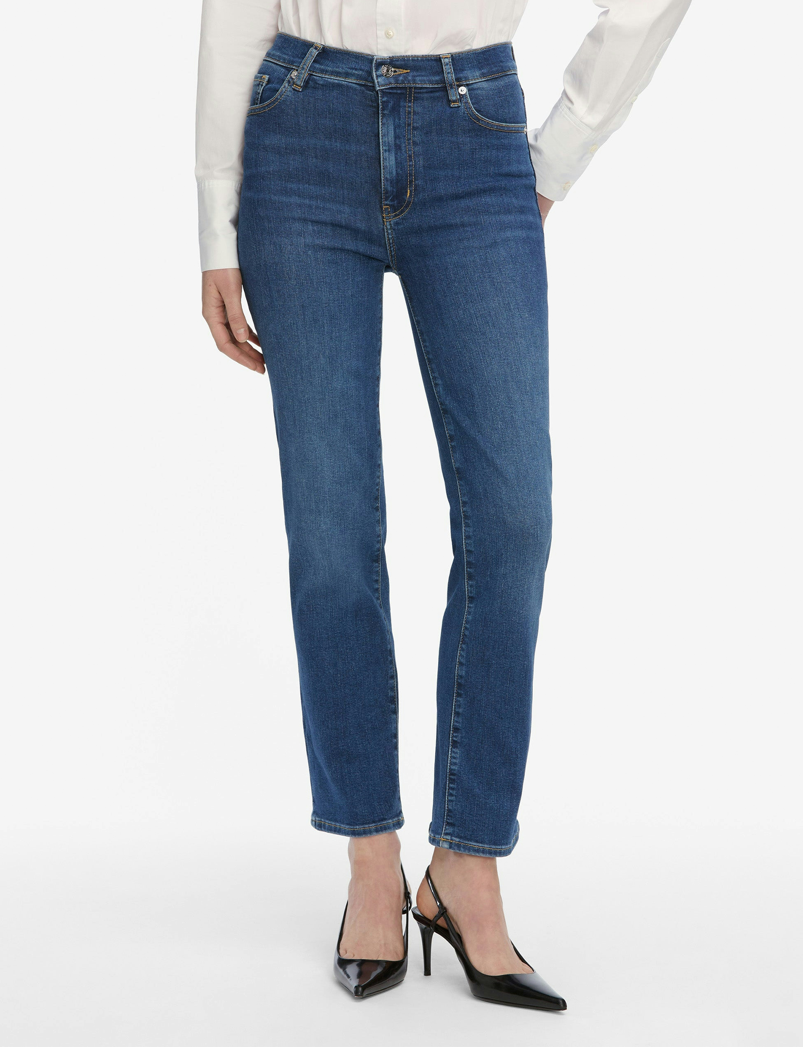 Le Sleek Straight Leg, Femma