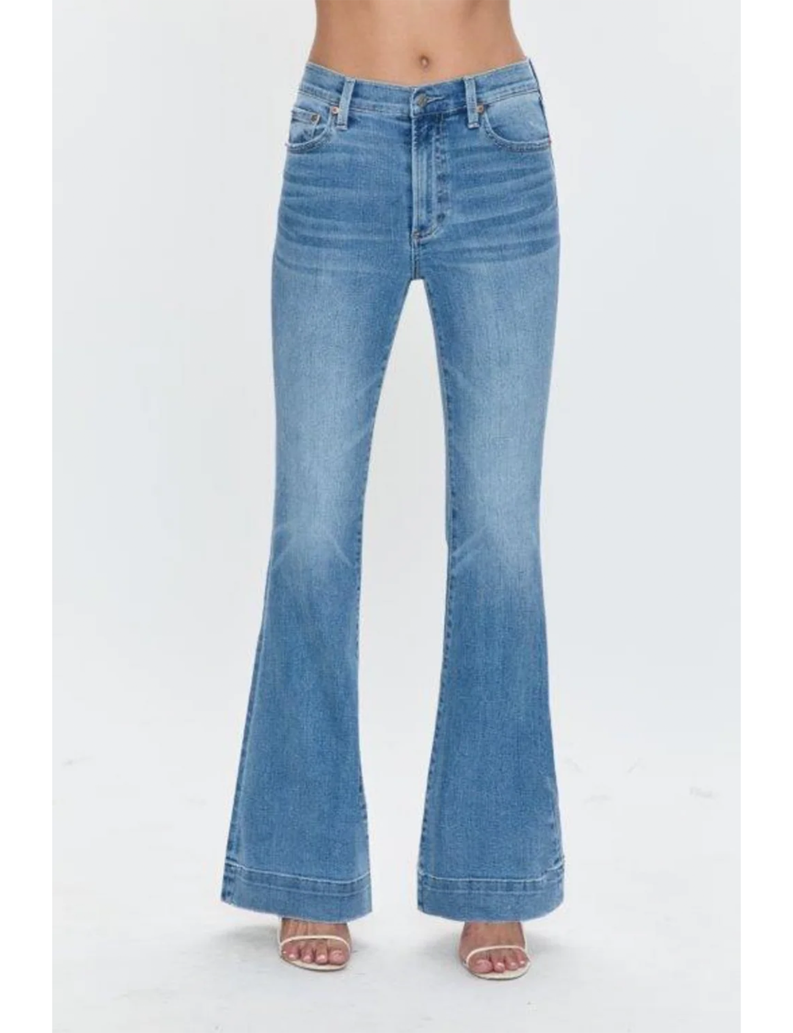 Kinsley Mid-Rise Ultra Flare, Essay