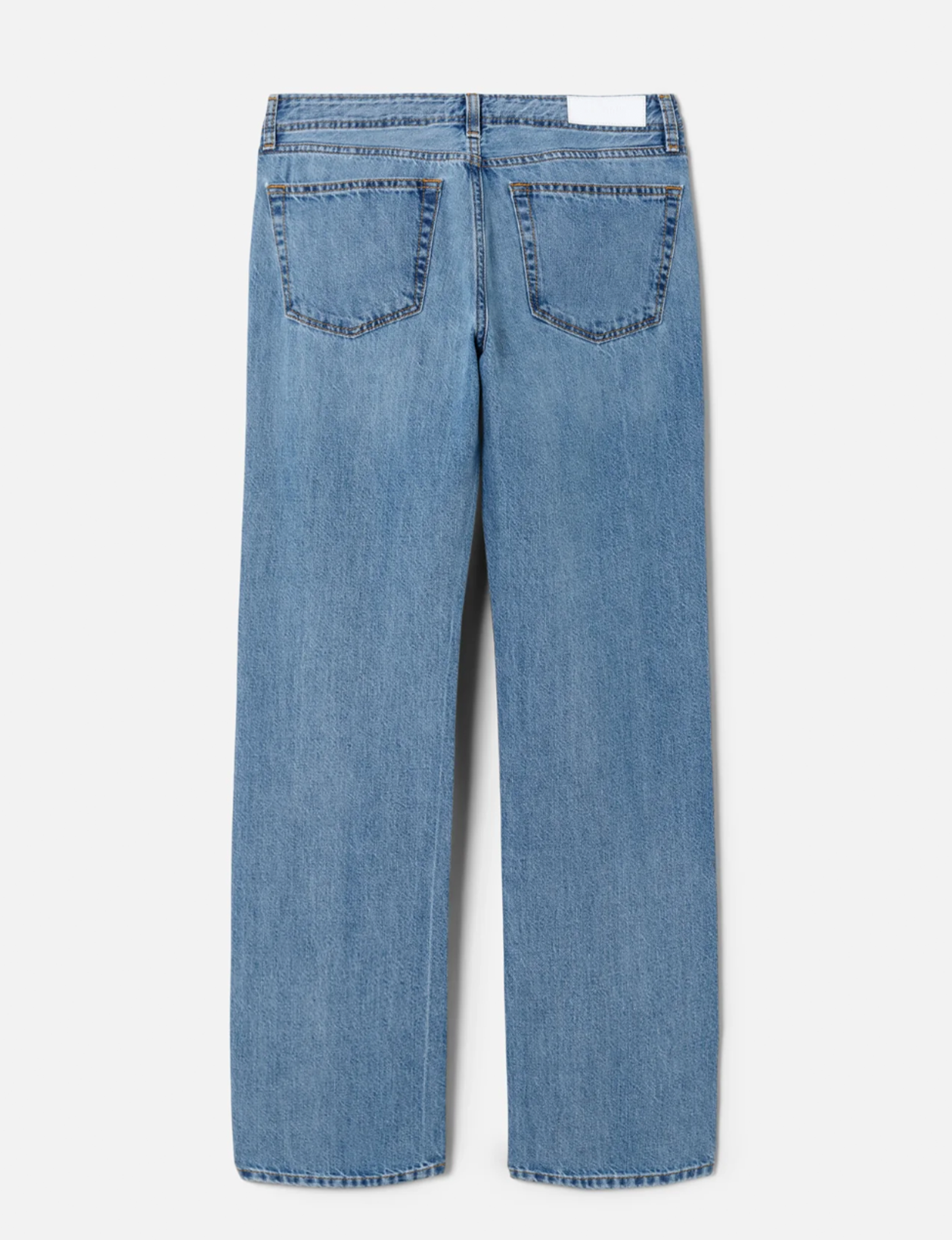 The Sanasa Jean, Media Noche