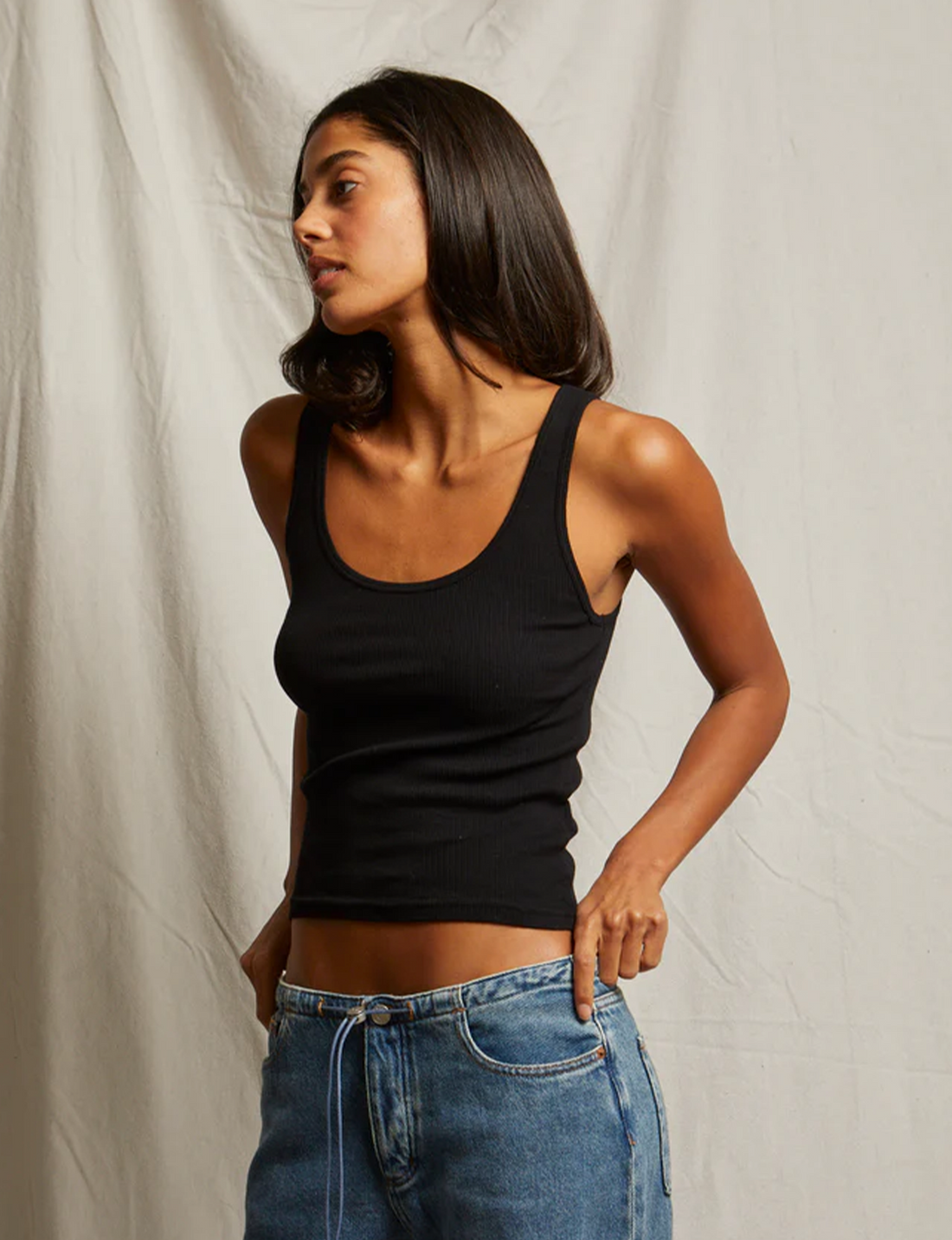 Mia Tank, True Black