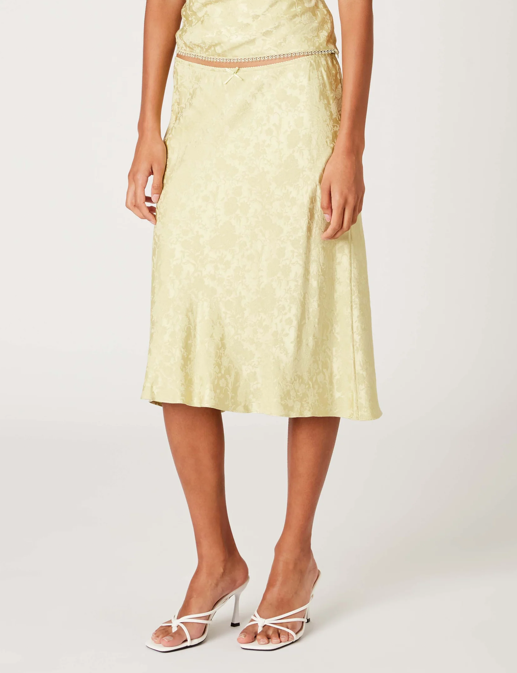 Oud Skirt, Lemongrass