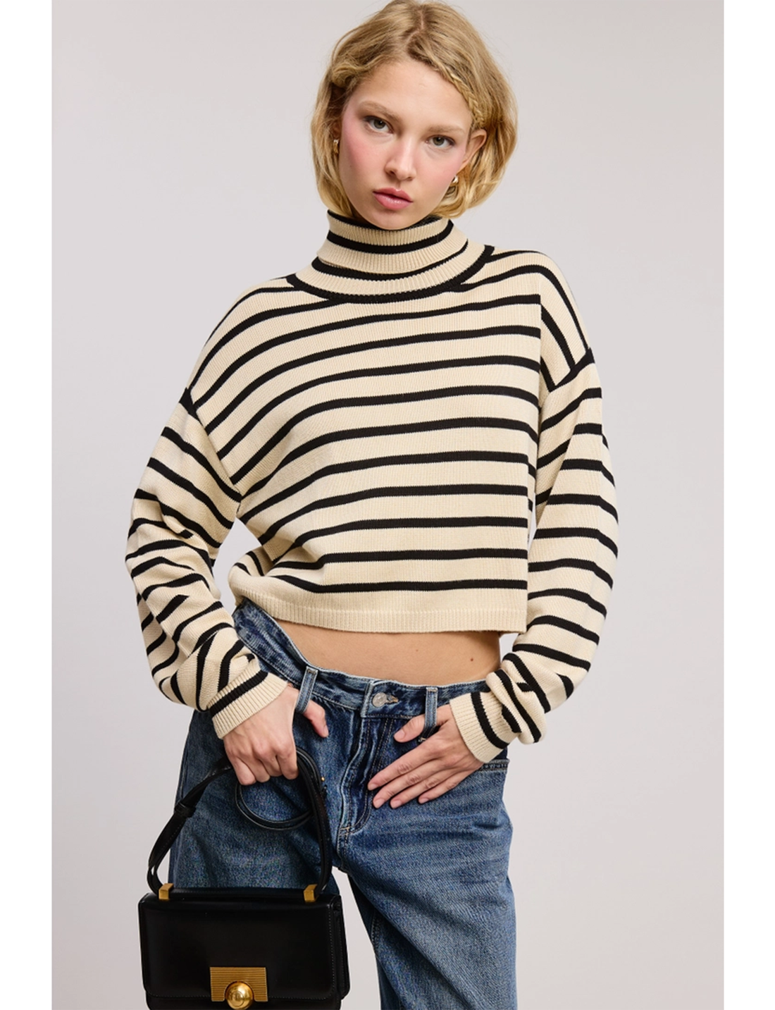 Chic Turtleneck Sweater, Black/Tan