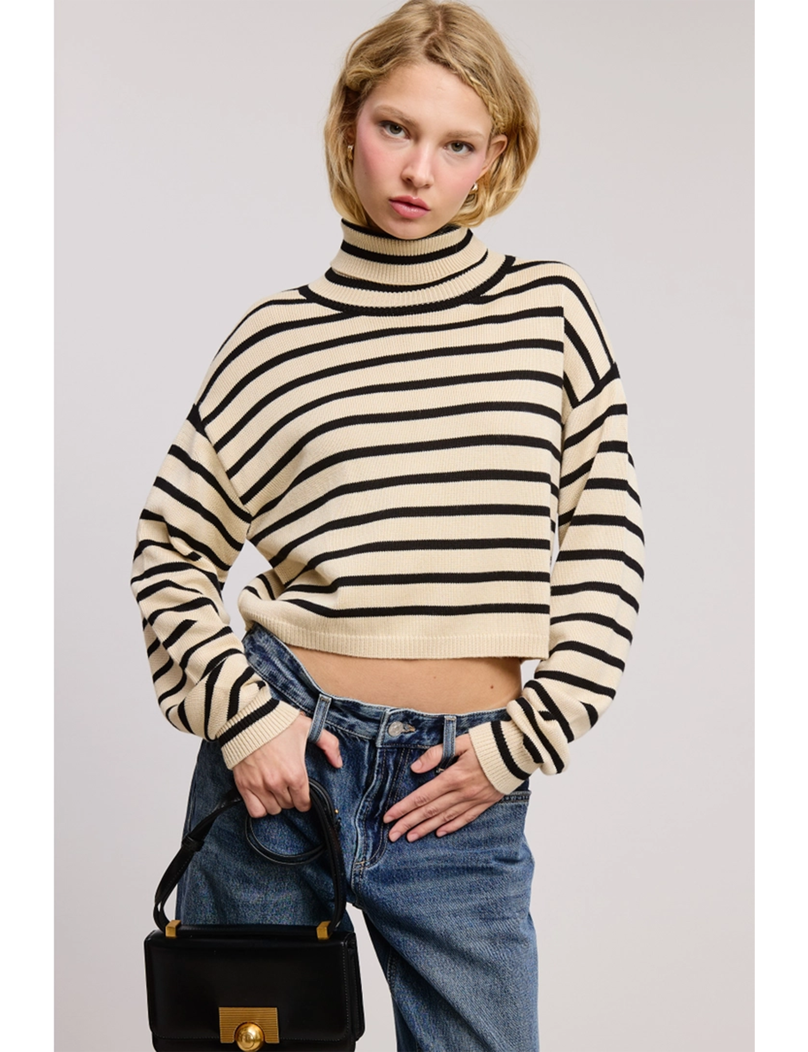 Chic Turtleneck Sweater, Black/Tan