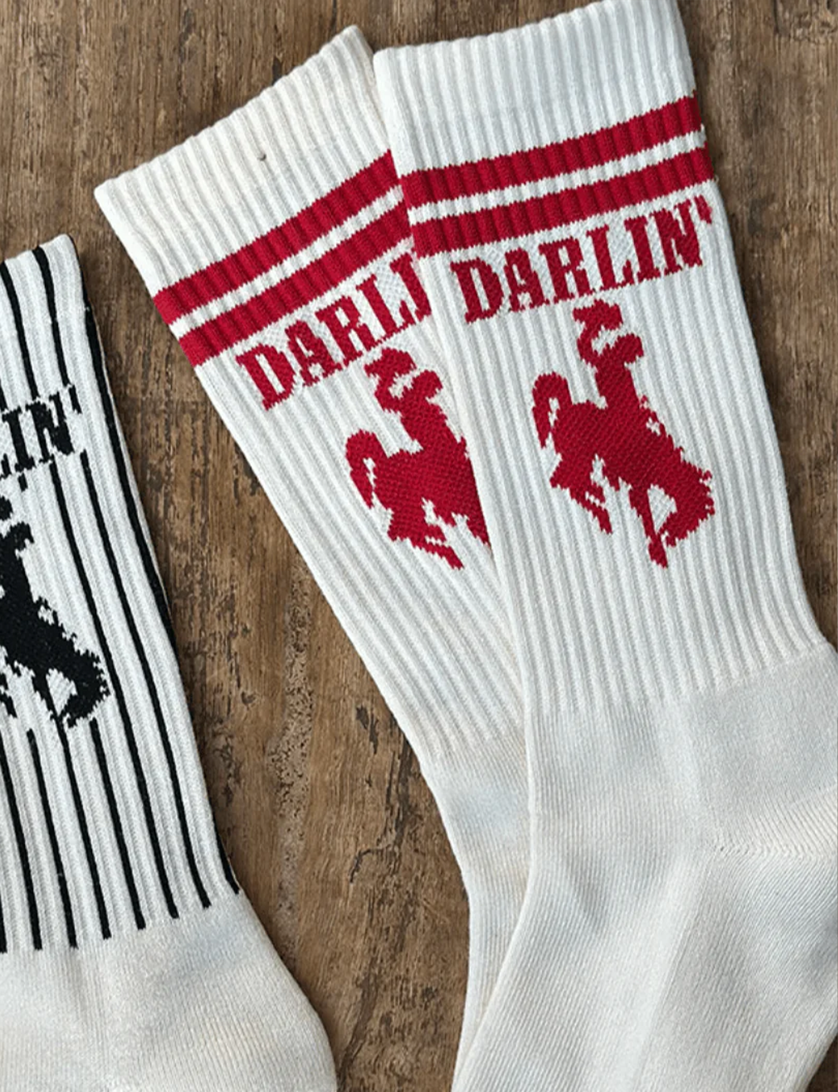 Round Up Socks, Retro Red