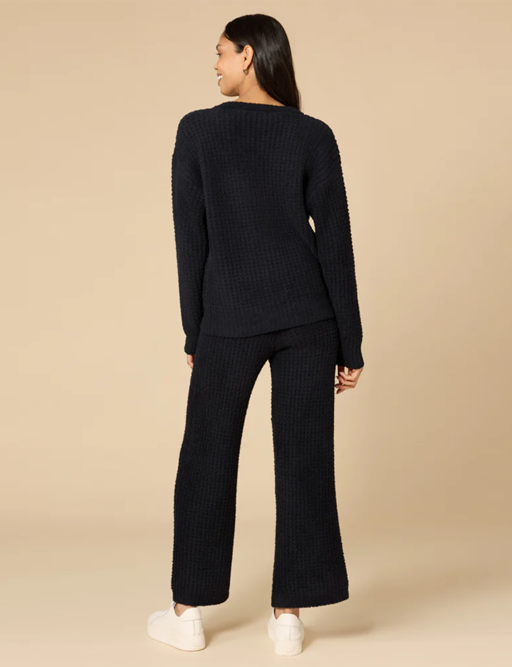 Marshmallow Waffle V-Neck Lounge Set, Black