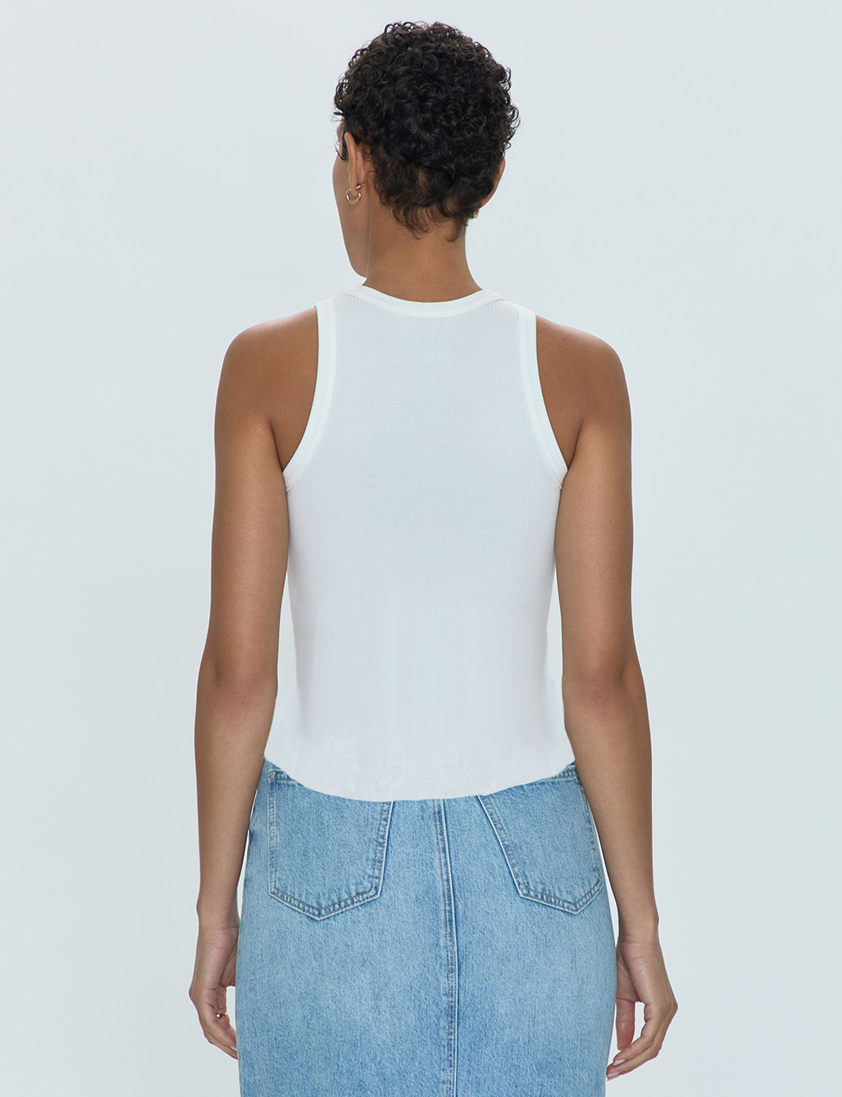 Blake Tank, Le Blanc