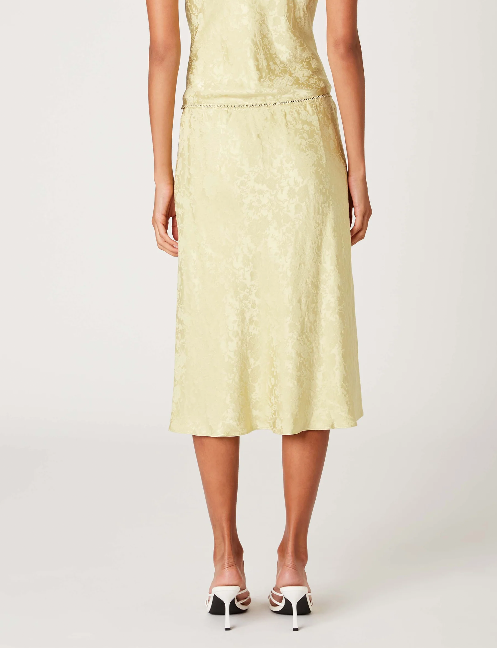 Oud Skirt, Lemongrass
