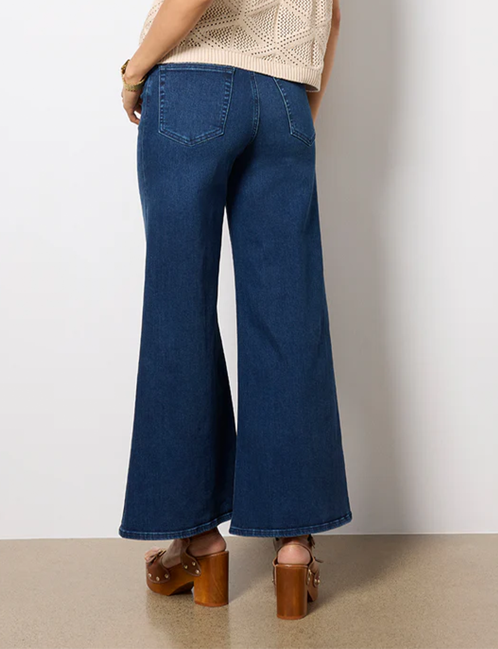 Le Palazzo Crop, Keepsake