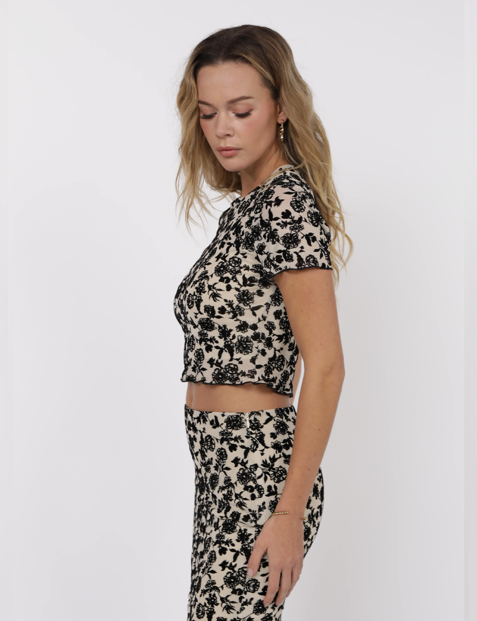 Analogue Nostalgia Crop Top, Beige/Black