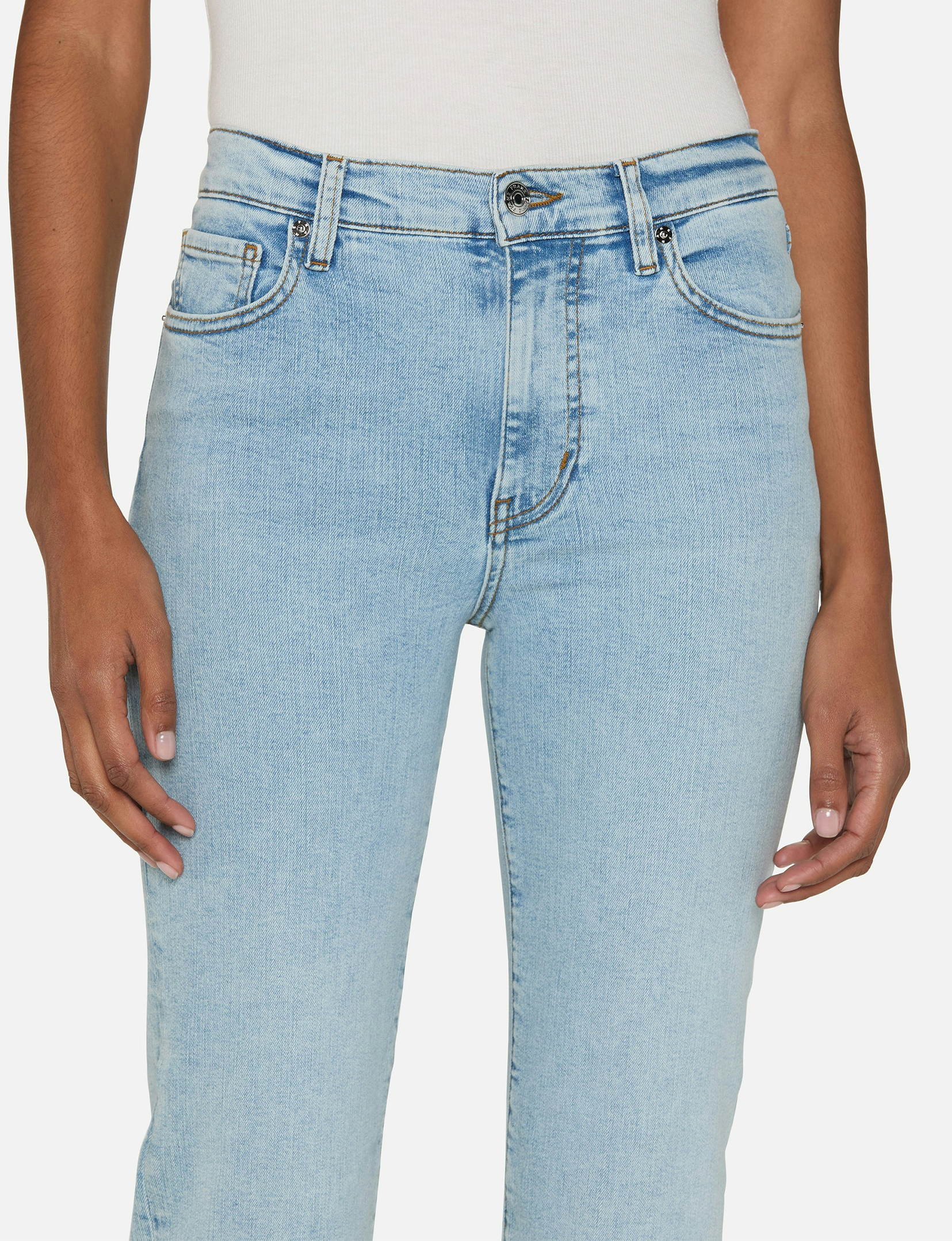 Le Sleek Straight Leg, Tribute