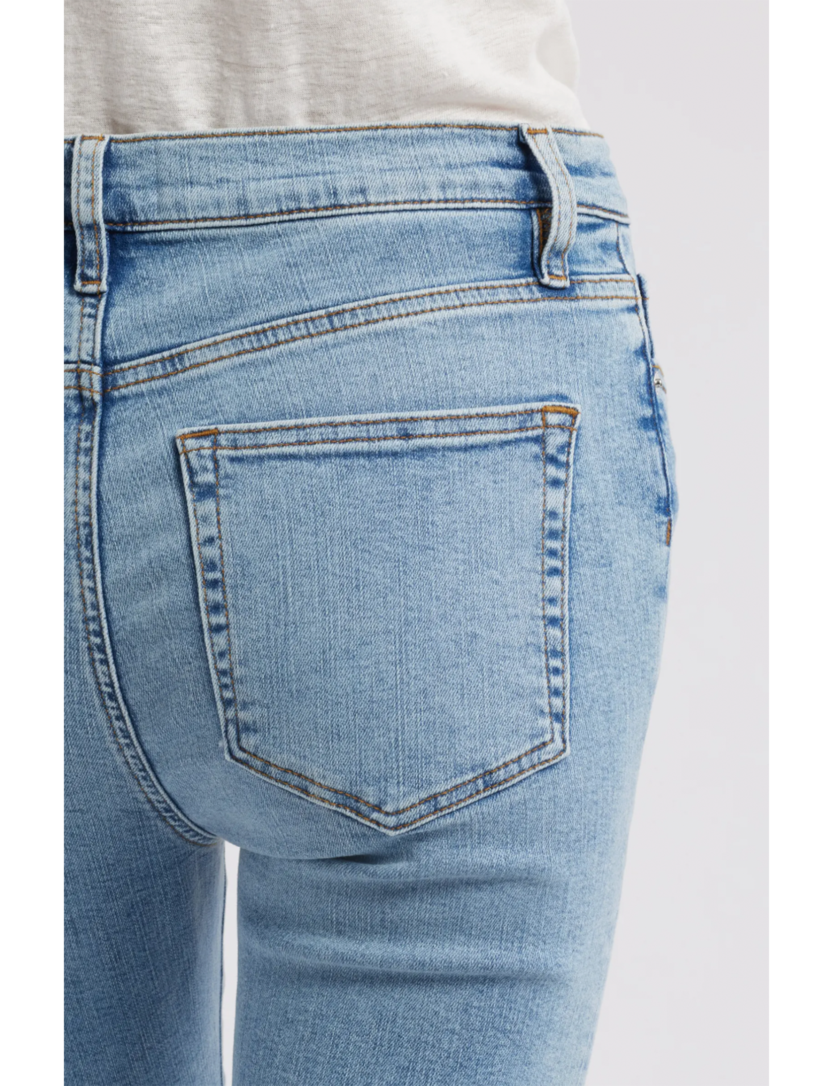 Le High Skinny Crop, Lark